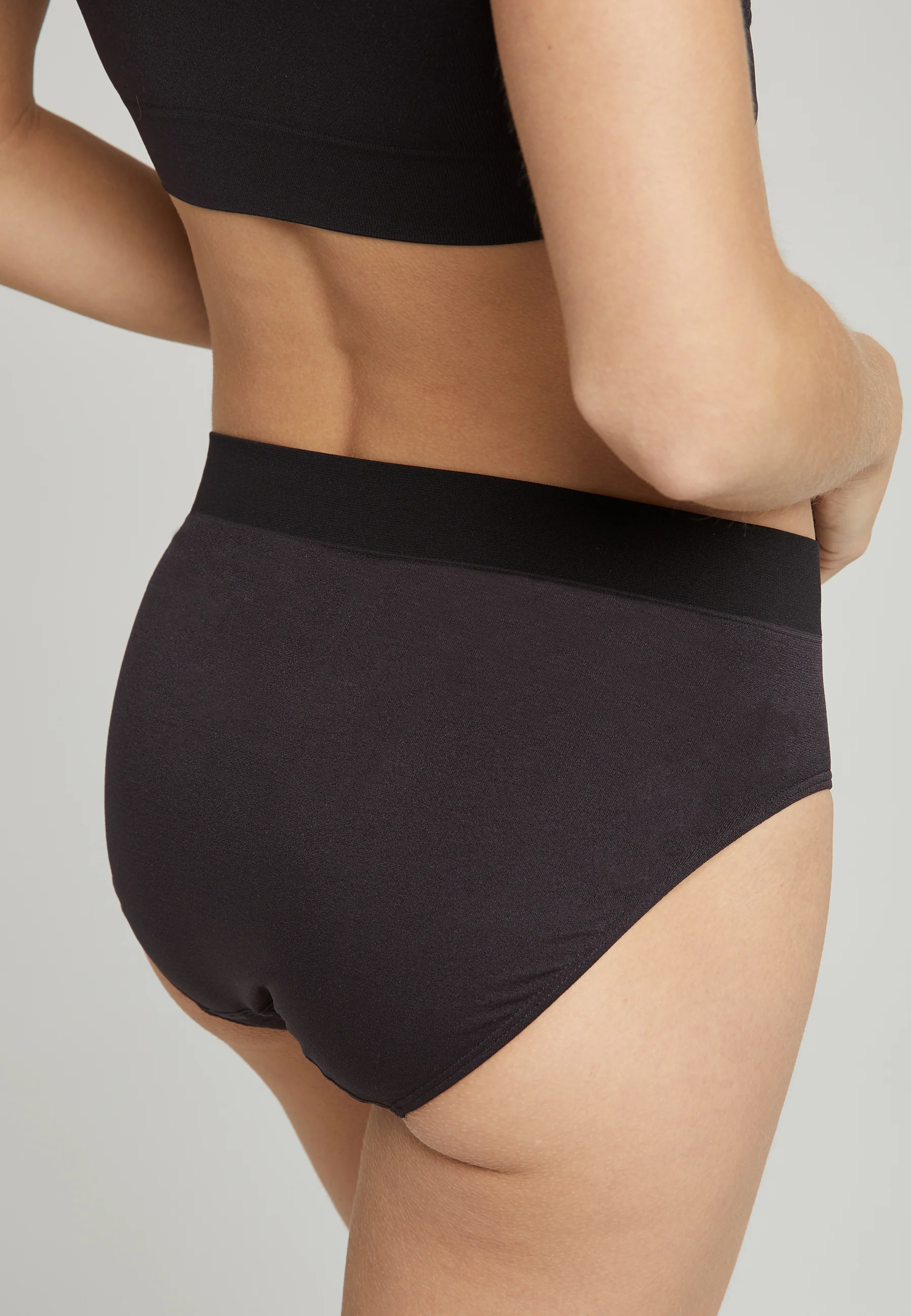 Jockey® Modern Micro Seamfree™ Hipster - Image 12